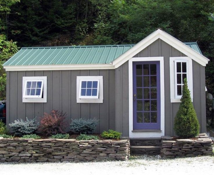 Inspiration for a medium sized classic detached garden shed in San Diego.