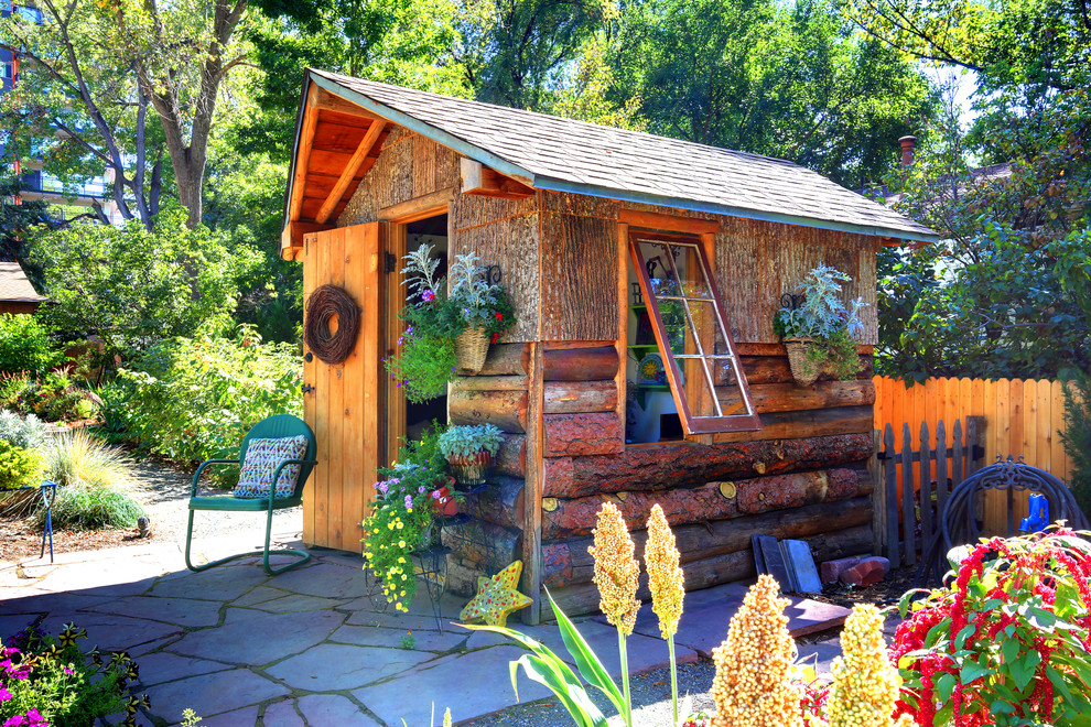 Design ideas for a small rustic detached garden shed in Denver.