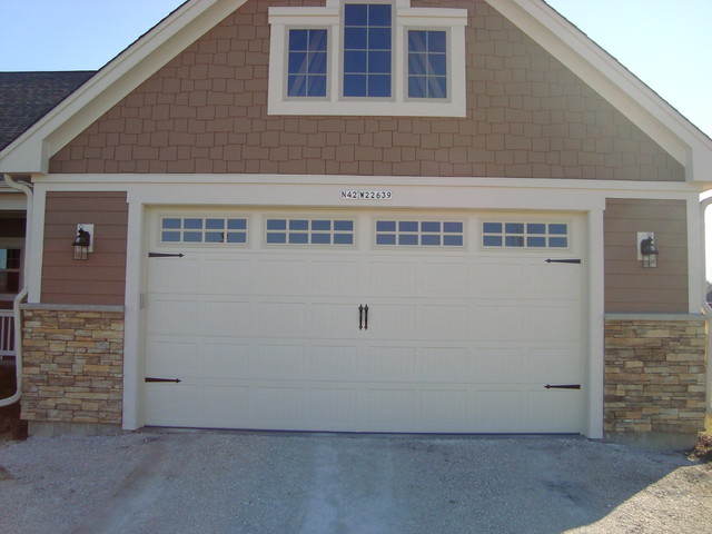 Carriage House Style Garage Doors Arts Crafts Garden Shed And Building Milwaukee By Lifetime Door Company Houzz Uk - Carriage Style Garage Doors