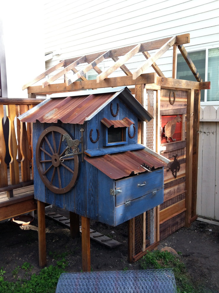 Inspiration for an eclectic shed remodel in Sacramento