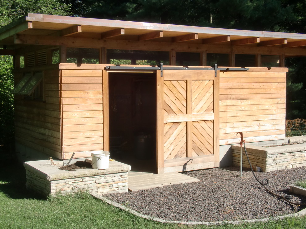 Example of a minimalist shed design in St Louis