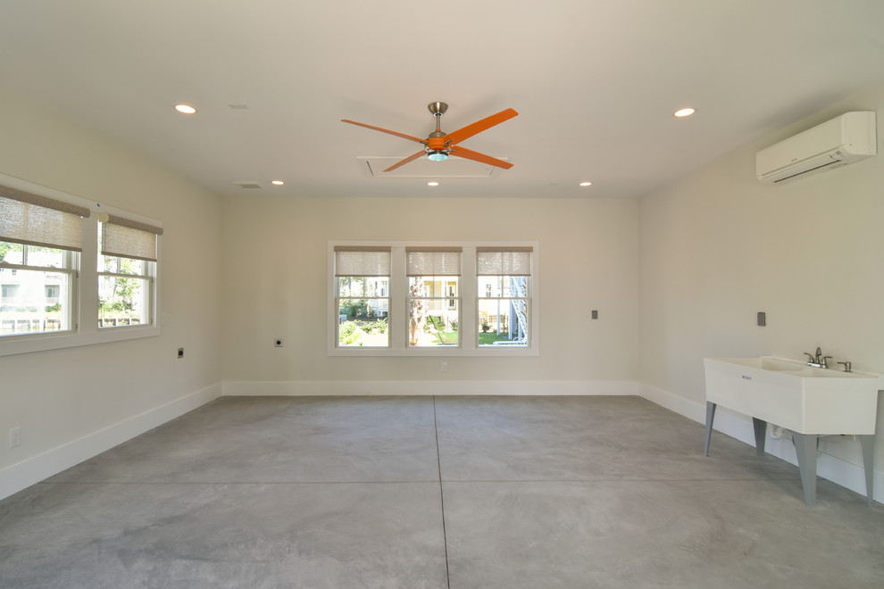 Cook Residence in Hibben Contemporary Shed Charleston by Crosby
