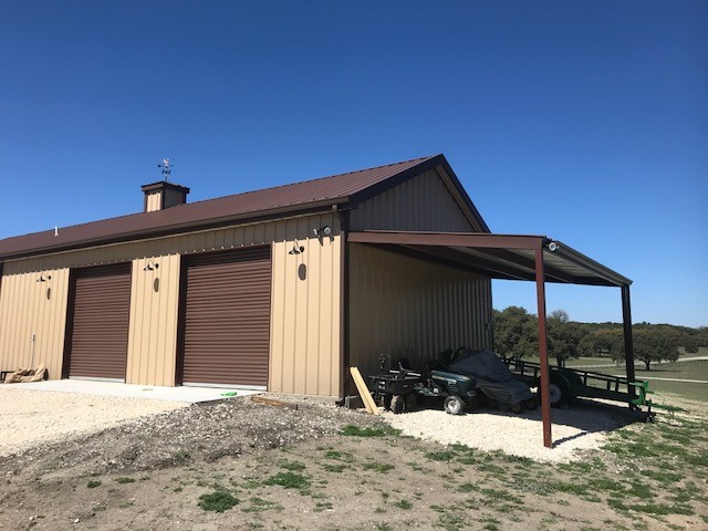 Custom Barndominium - Rustic - Shed - Austin - by Broadshield Custom ...