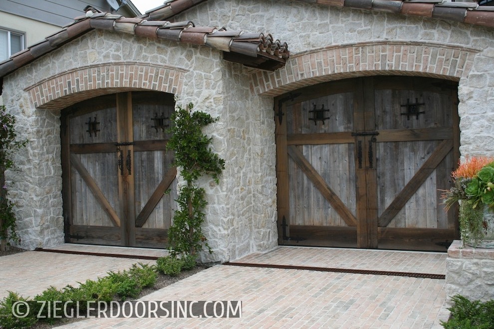 Example of a mountain style shed design in Orange County