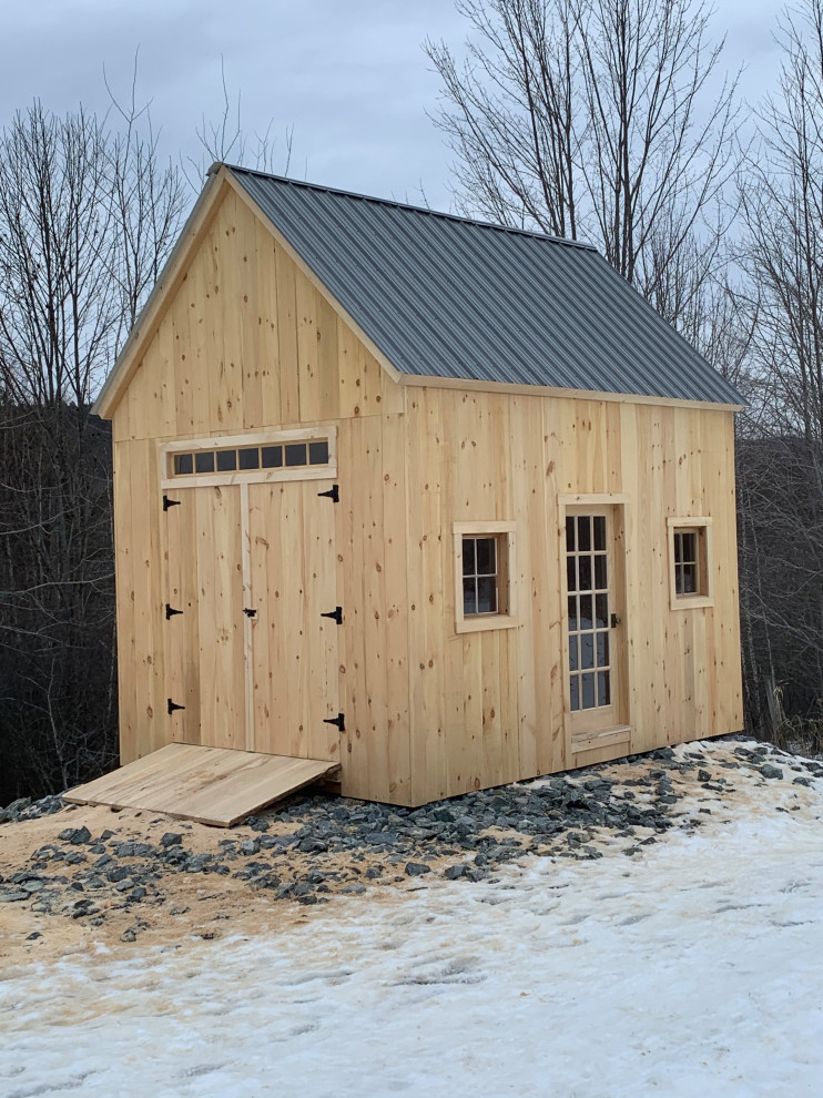 Barn - mid-sized rustic detached barn idea in Burlington