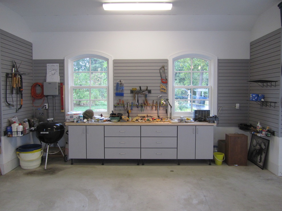 Foto di garage e rimesse tradizionali di medie dimensioni con ufficio, studio o laboratorio