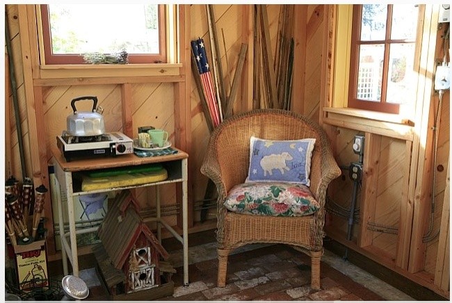 Elegant shed photo in Other