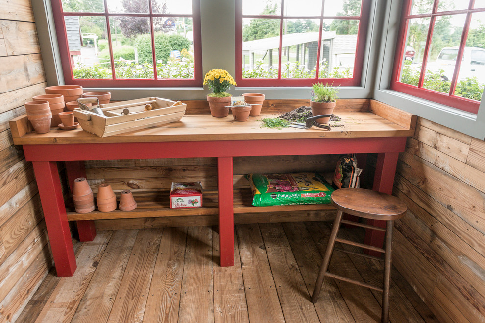 Shed - farmhouse shed idea in New York