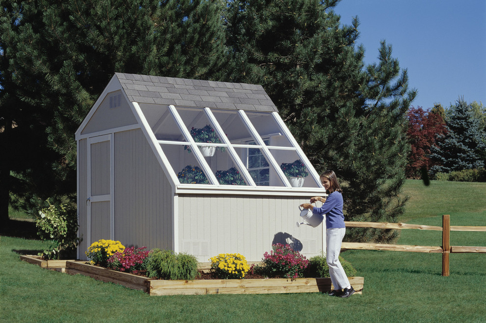 Inspiration for a timeless shed remodel in Detroit