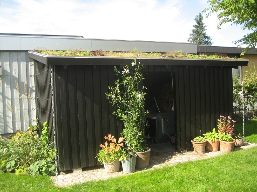 This is an example of a classic garden shed and building in Odense.