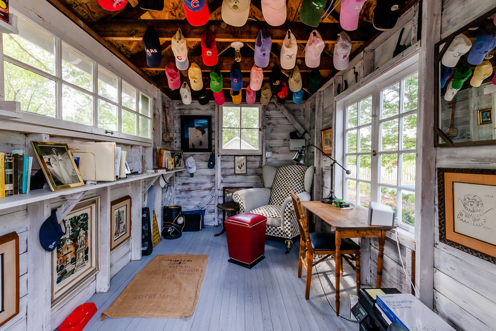This is an example of a small farmhouse detached office/studio/workshop in Raleigh.
