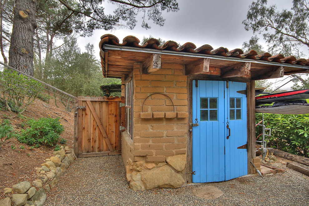Photo of a rustic garden shed and building in Santa Barbara.