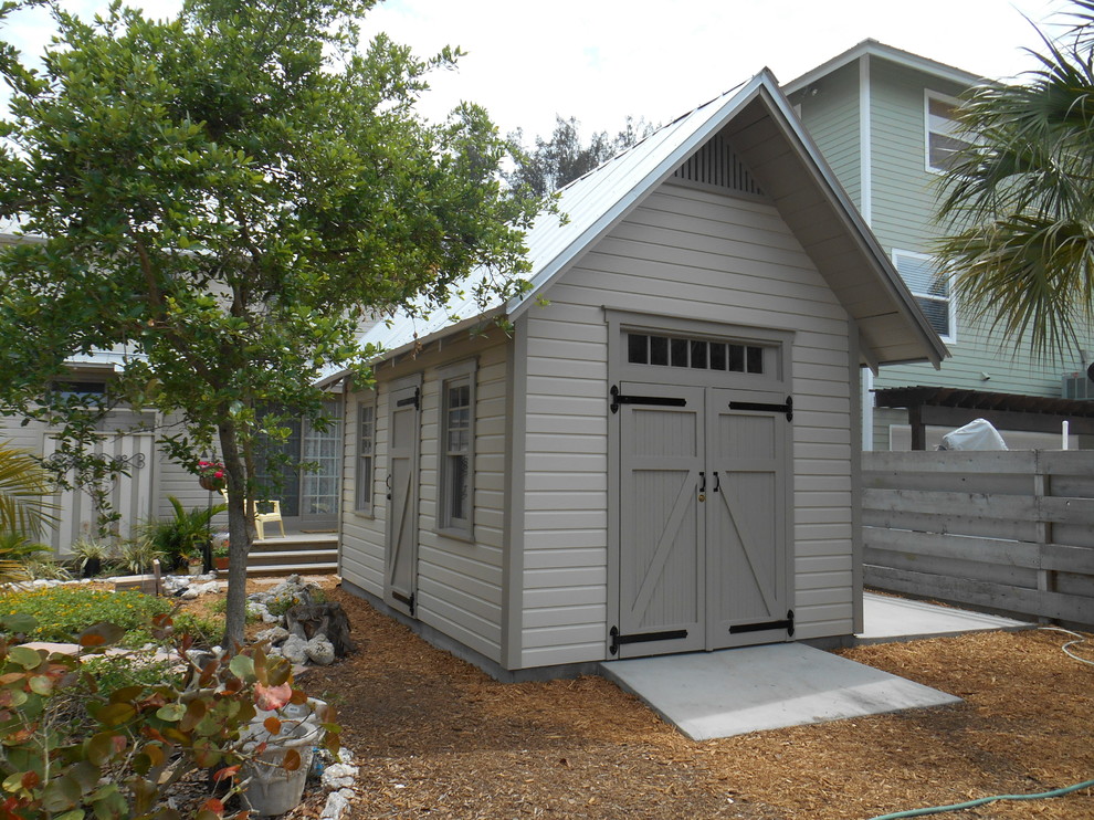 Elegant detached garden shed photo in Tampa