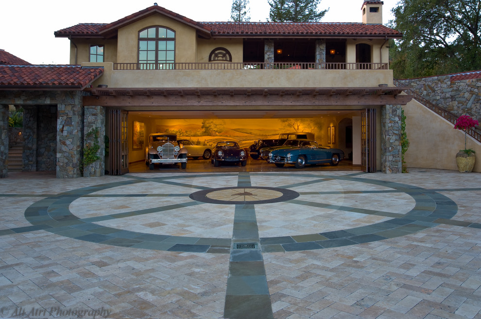 Example of a tuscan garage design in San Francisco