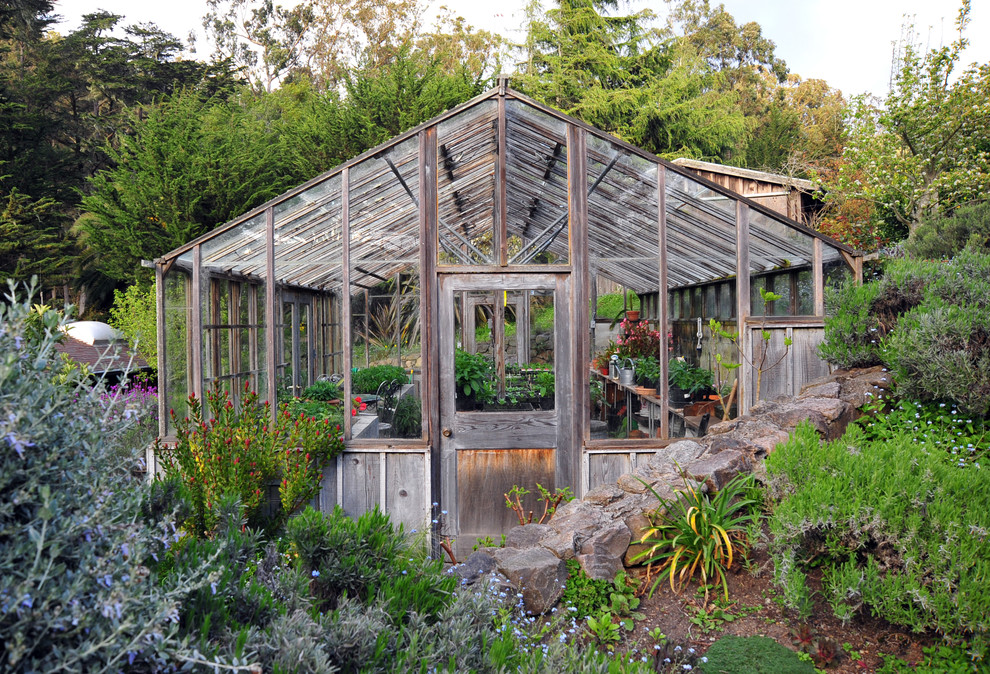 Design ideas for a farmhouse detached greenhouse in San Francisco.