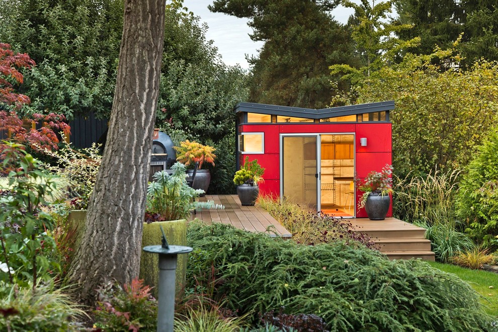 Design ideas for a contemporary garden shed and building in Seattle.