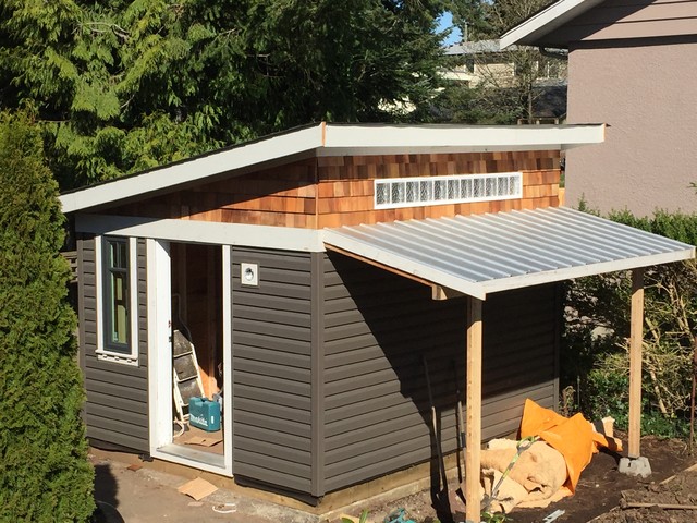 Modern Shed モダン 物置 庭小屋 バンクーバー Ark Construction Group Houzz ハウズ