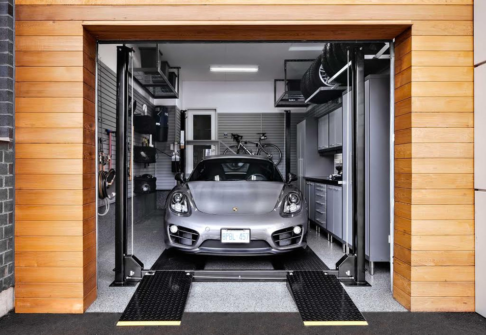 Contemporary garage in Toronto.