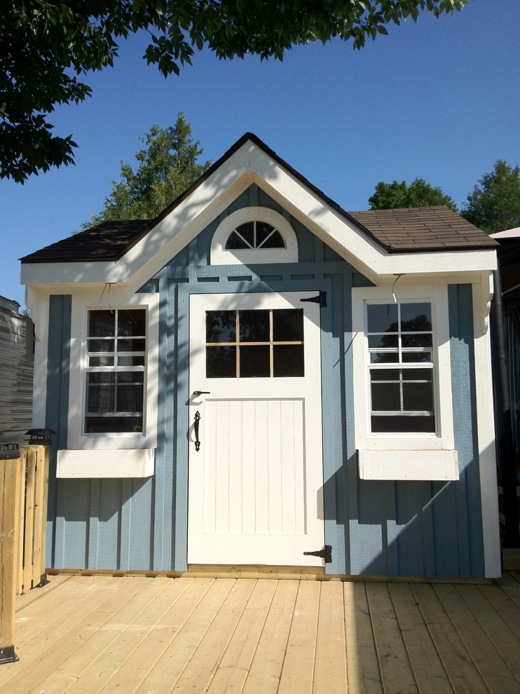 This is an example of a traditional garden shed and building in Toronto.
