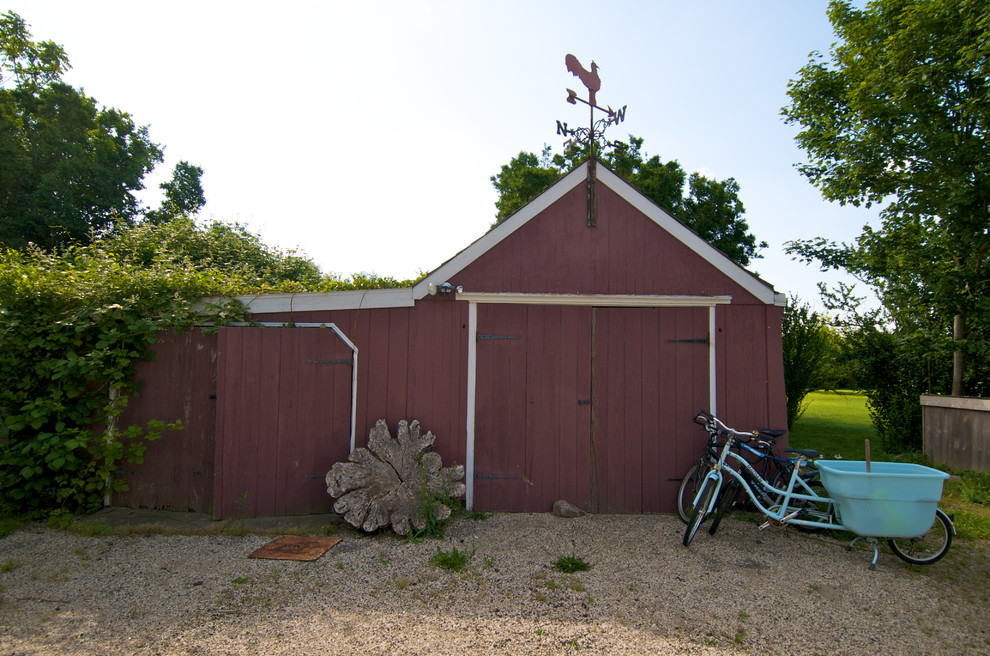 This is an example of a farmhouse barn in New York.