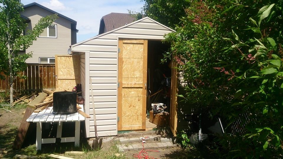 Inspiration for a garden shed and building in Calgary.