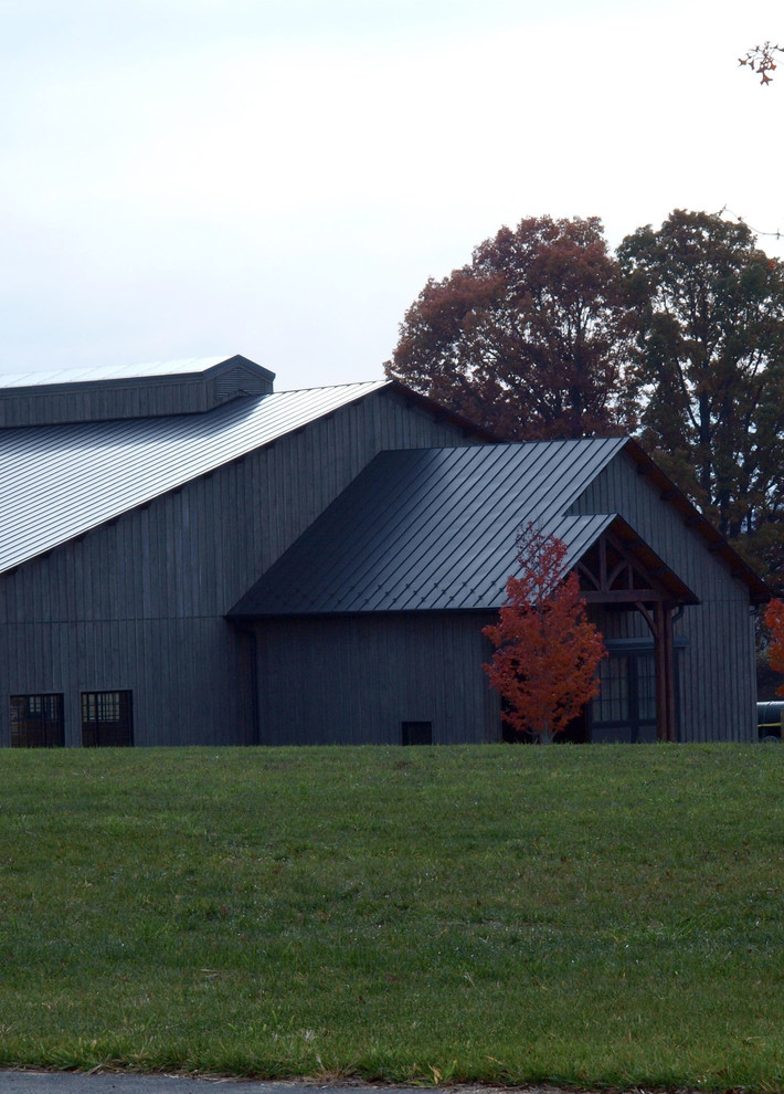 stephens farm, va Traditional Shed Richmond by Pegasus Design