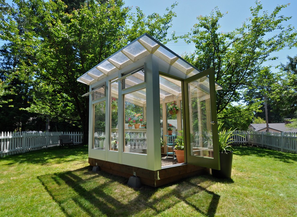 Small minimalist detached greenhouse photo in Portland