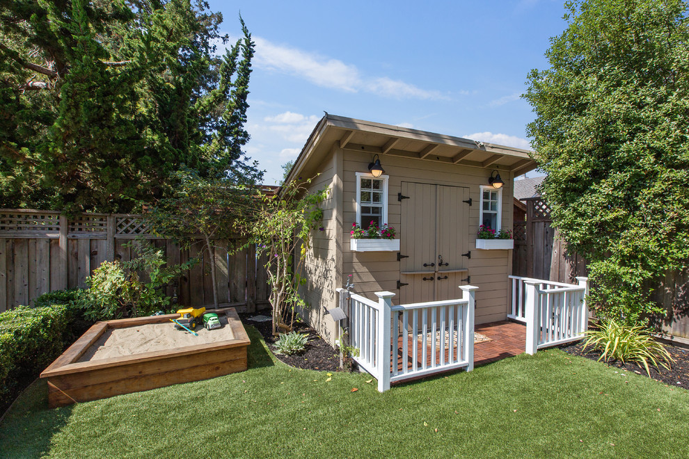 Example of a classic detached shed design in San Francisco