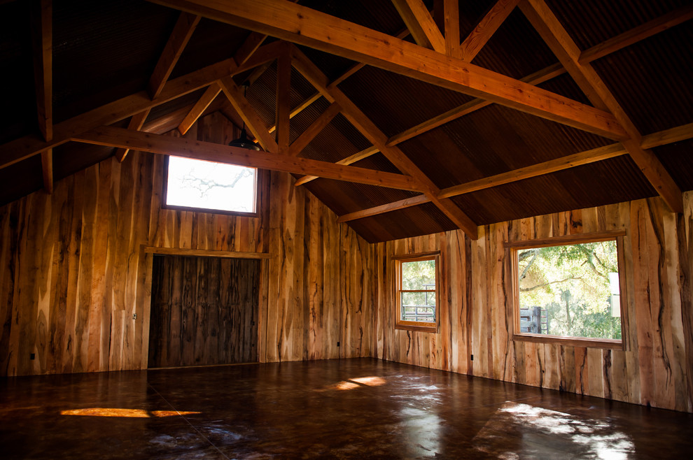 Inspiration for a cottage shed remodel in San Luis Obispo