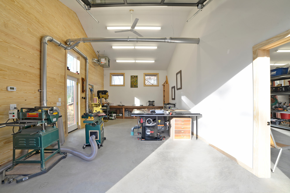 Example of a large country detached studio / workshop shed design in New York