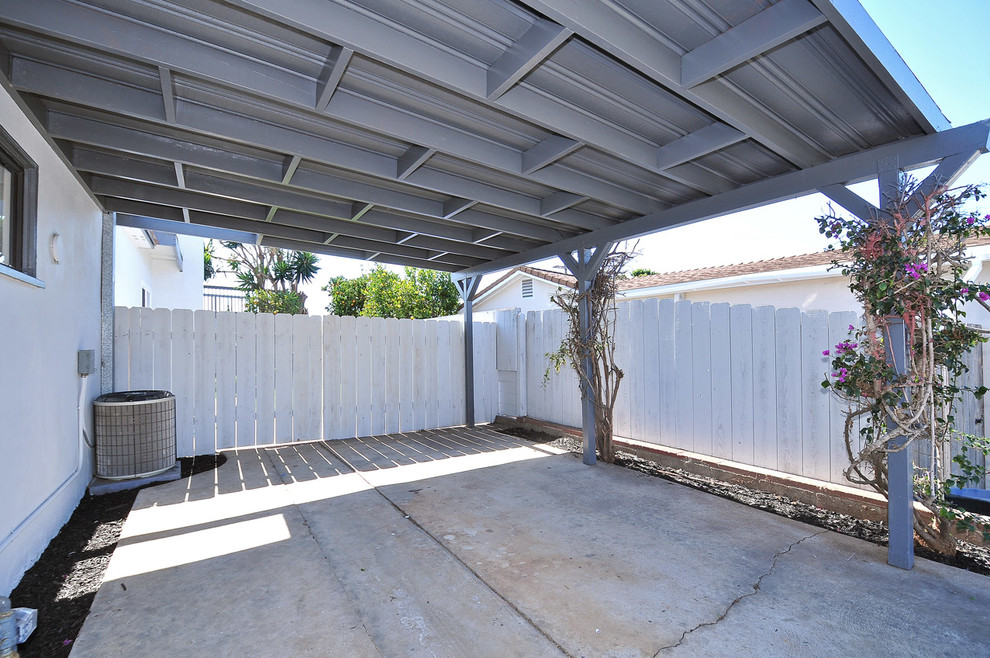 Example of a classic shed design in San Diego