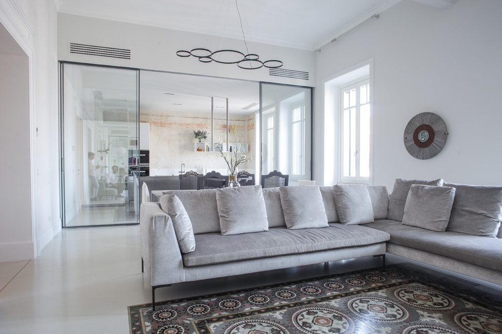 Photo of a contemporary living room in Bari.