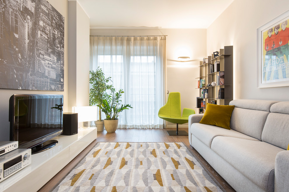 Immagine di un soggiorno contemporaneo con tappeto