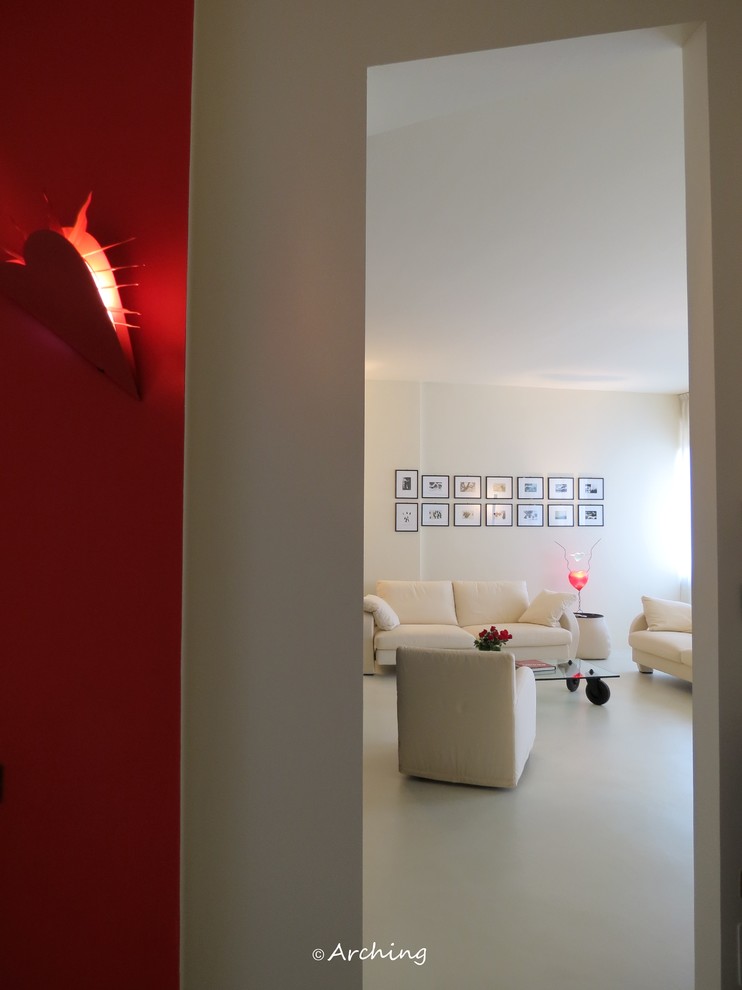Свежая идея для дизайна: огромная открытая гостиная комната в стиле модернизм с бежевыми стенами - отличное фото интерьера