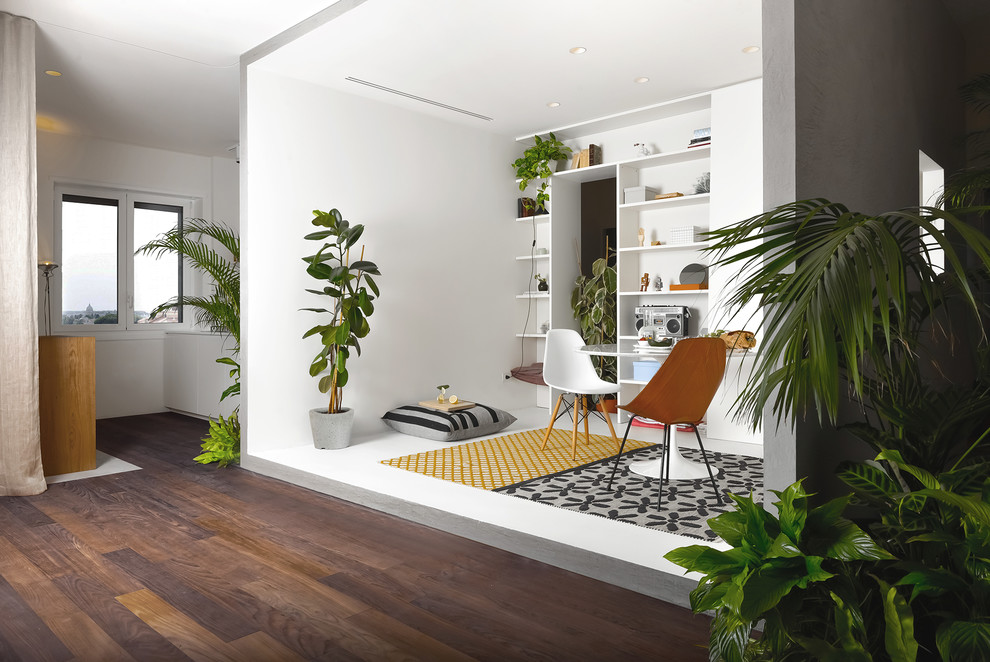 Источник вдохновения для домашнего уюта: открытая гостиная комната среднего размера в современном стиле с белыми стенами