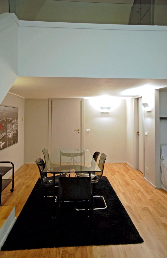 Modernes Wohnzimmer in Turin