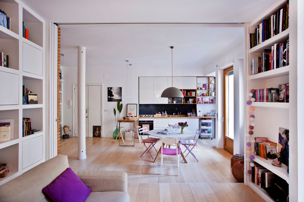 Inspiration for a scandinavian living room in Rome.
