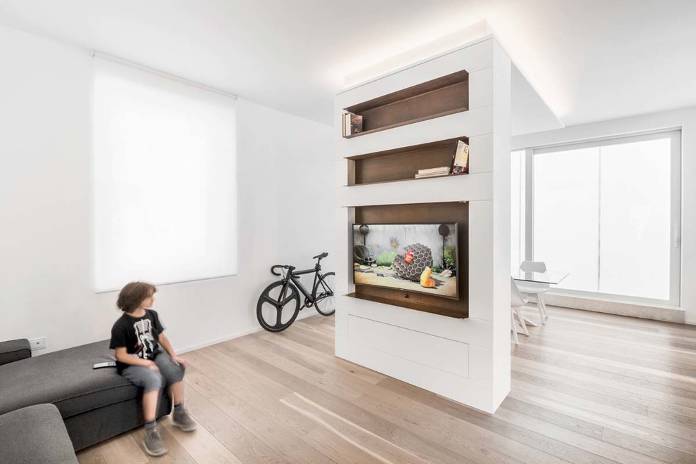 Photo of a contemporary living room in Cagliari.