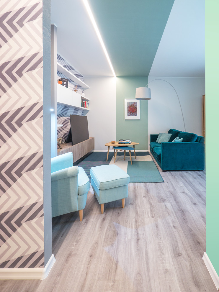 Idee per un soggiorno contemporaneo di medie dimensioni e aperto con libreria, pareti verdi, pavimento in linoleum, parete attrezzata e pavimento grigio