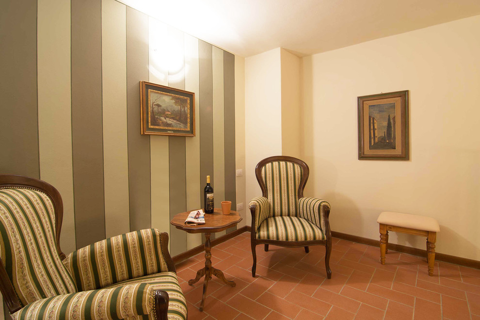 Пример оригинального дизайна: гостиная комната в стиле кантри