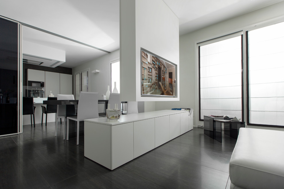 Design ideas for a large contemporary mezzanine living room in Milan.