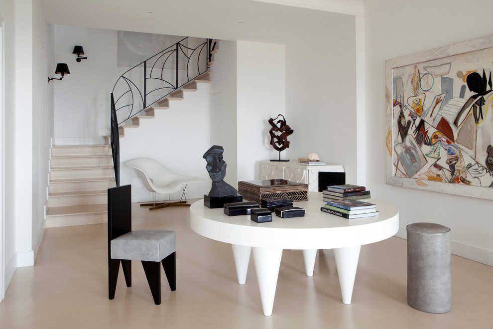 Esempio di un soggiorno minimal aperto con pareti bianche e pavimento in gres porcellanato