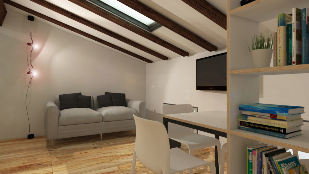 Esempio di un piccolo soggiorno contemporaneo stile loft con pareti beige, pavimento in legno massello medio, TV a parete e pavimento beige