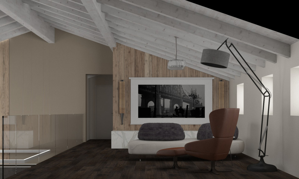 Idee per un ampio soggiorno design aperto con libreria, parquet scuro, cornice del camino piastrellata, TV a parete e travi a vista