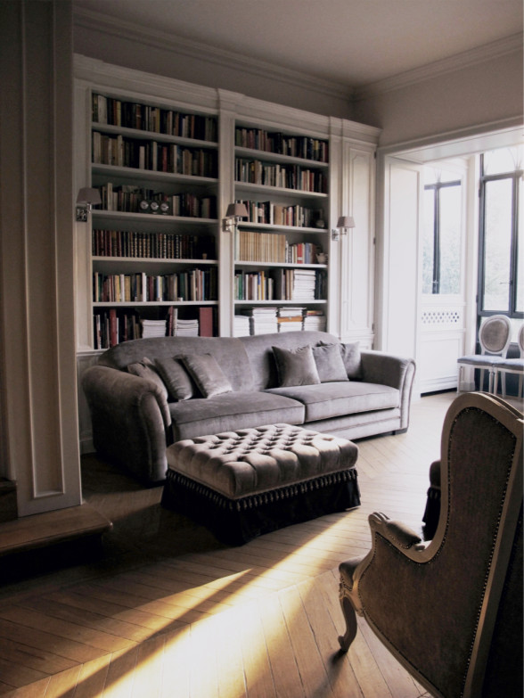 Idee per un soggiorno classico di medie dimensioni e aperto con parquet chiaro