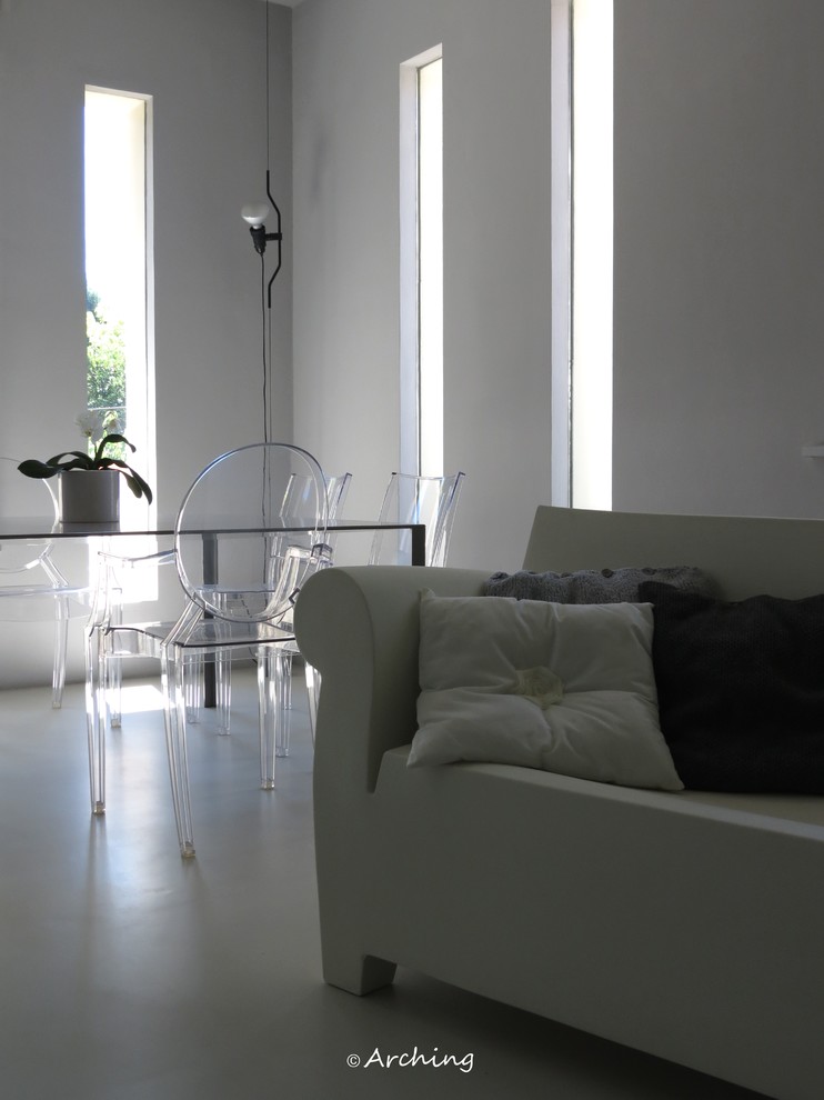 Foto di un grande soggiorno contemporaneo aperto con sala formale e pareti grigie