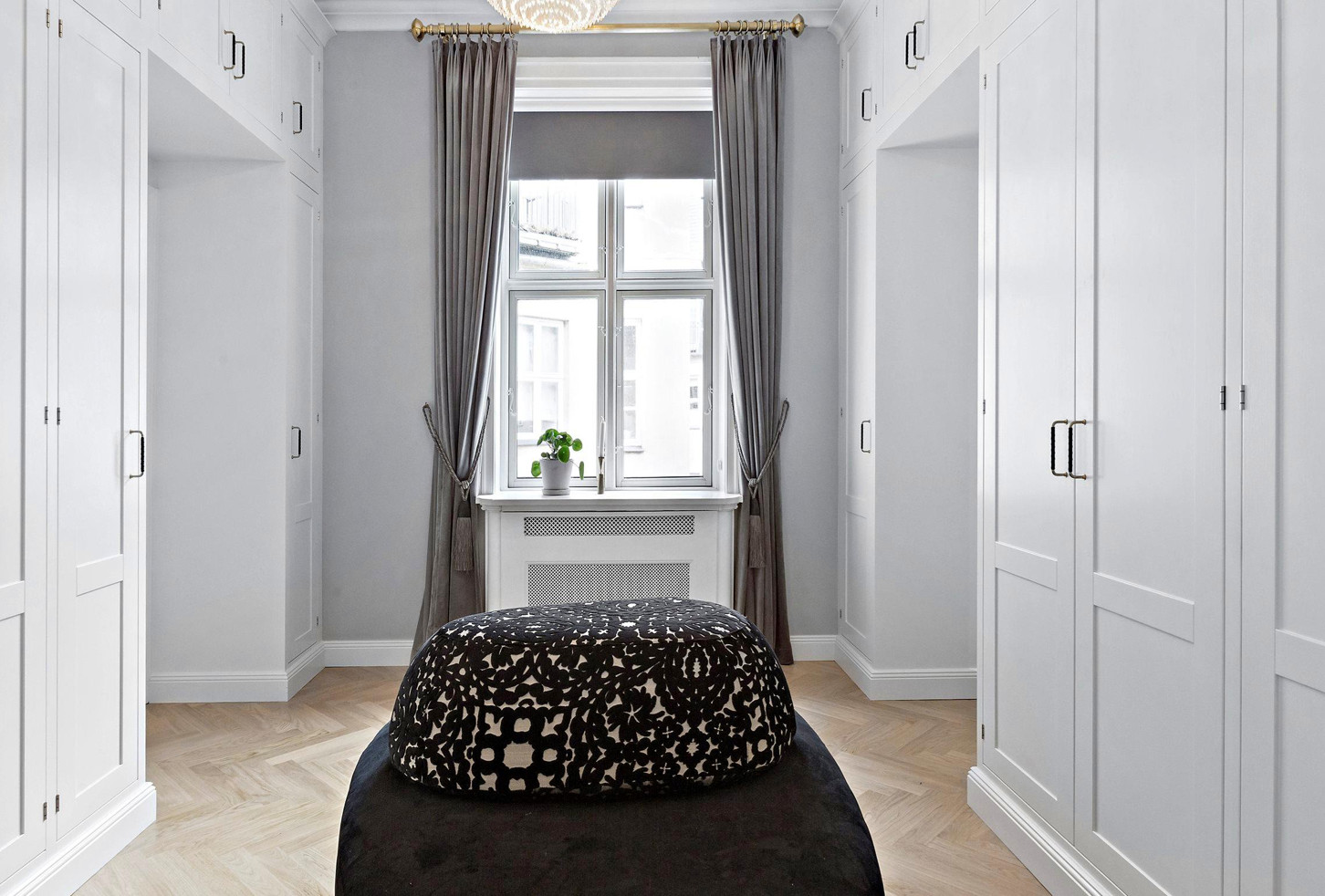 Total indretning af lejlighed på Østerbro - Transitional - Bedroom -  Copenhagen - by Livingplus Interiør | Houzz