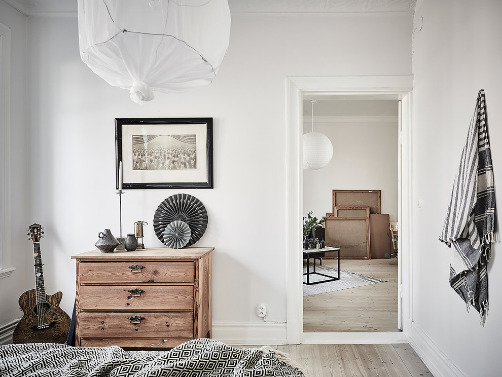 Inspiration for a scandinavian bedroom remodel in Gothenburg