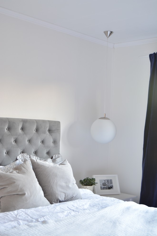 Inspiration for a modern bedroom remodel in Orebro