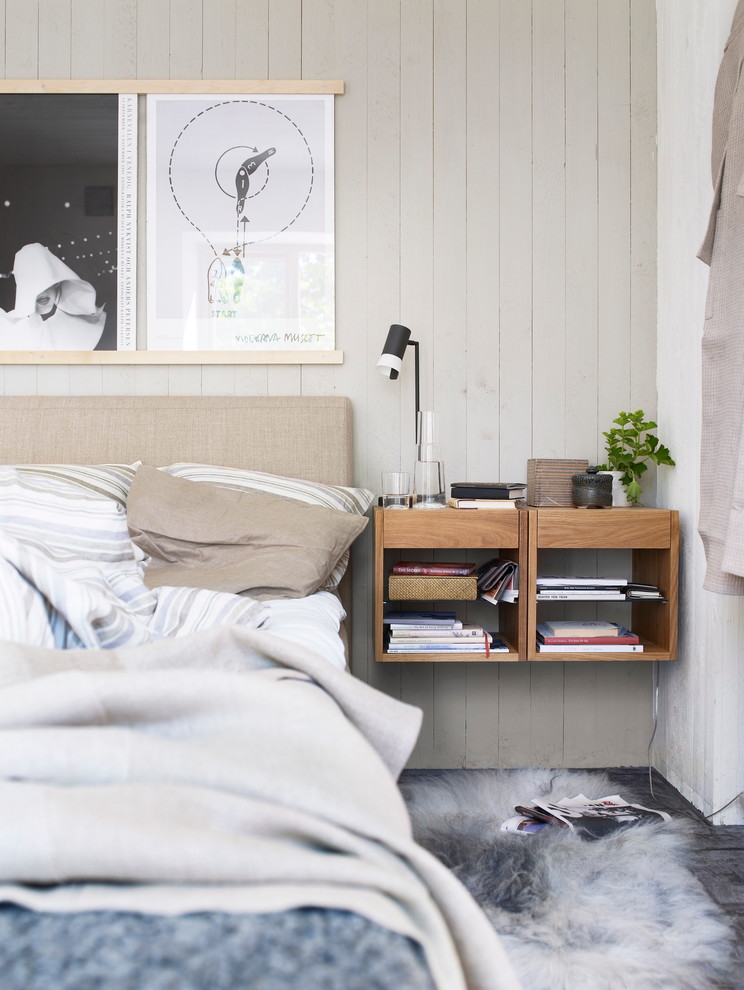 マルメにある北欧スタイルのおしゃれな寝室